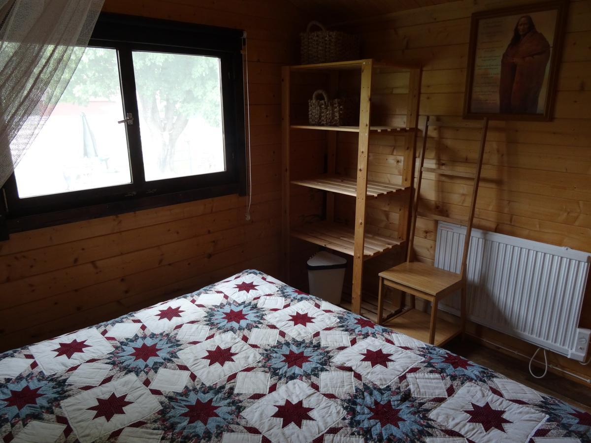 Bed and Breakfast Sun Dance Ranch Eksharad Экстерьер фото