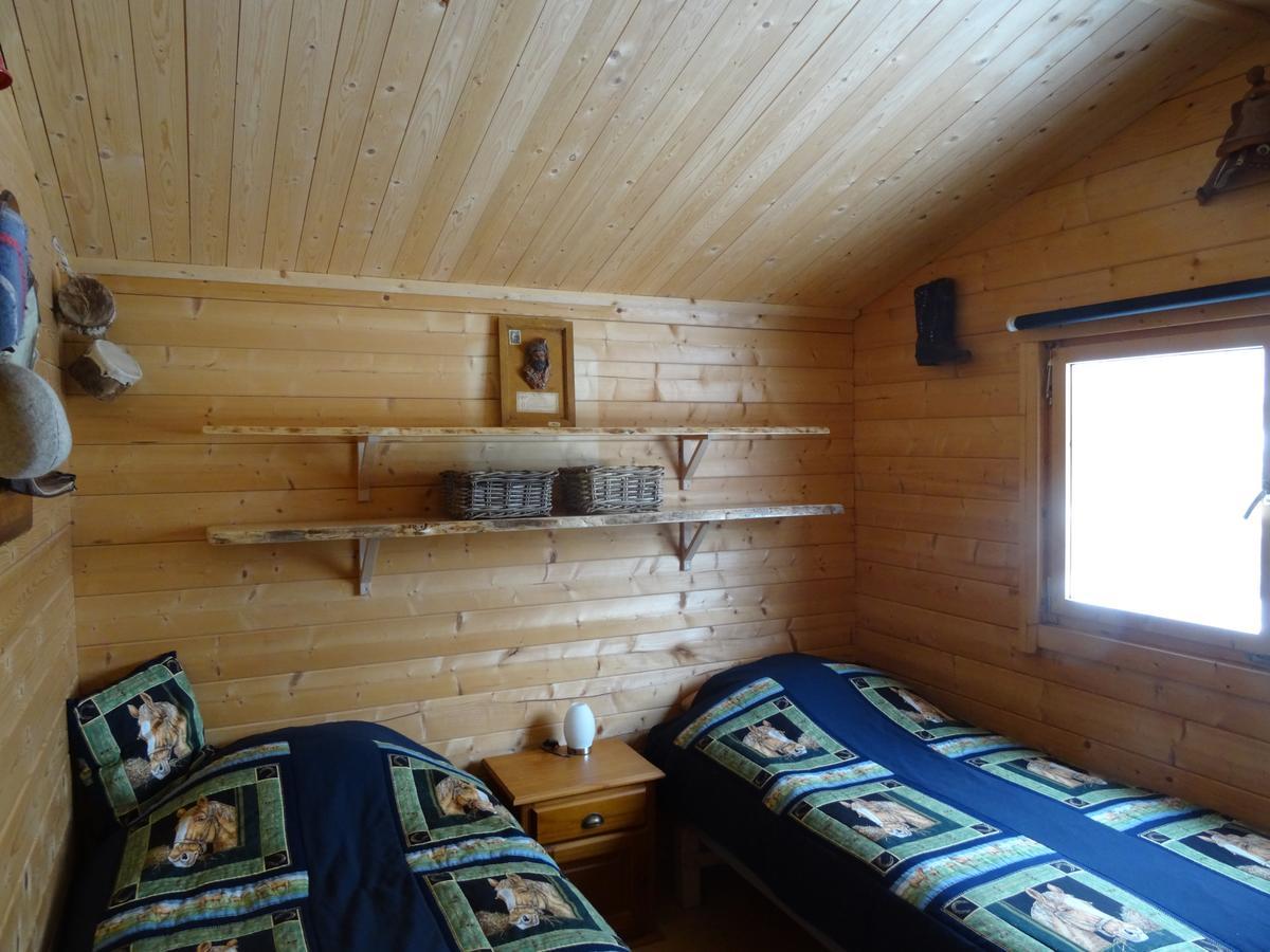 Bed and Breakfast Sun Dance Ranch Eksharad Экстерьер фото